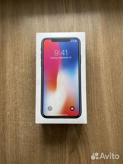 iPhone X, 64 ГБ