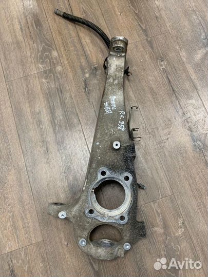 Кулак поворотный передний правый Porsche Cayenne