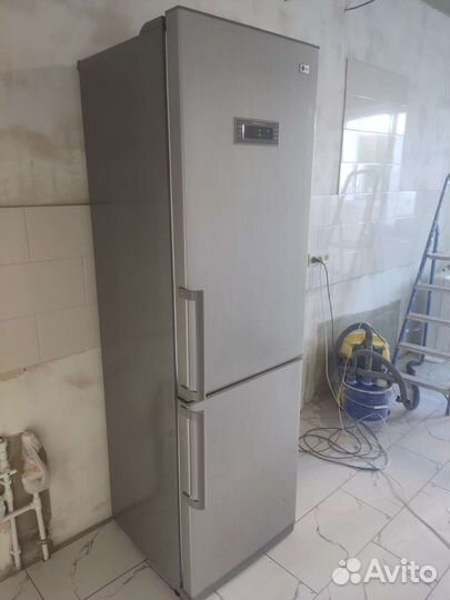 Холодильник бу LG