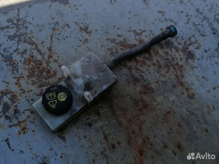 Бачок тормозной жидкости форд куга 2