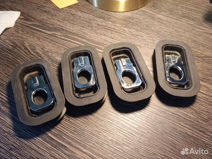 Крючки для удерживания груза Ford Focus 2