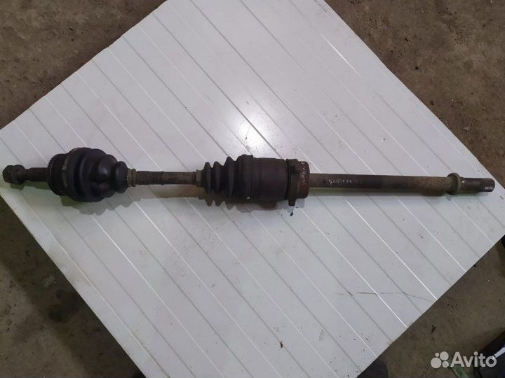 Привод Nissan Cefiro седан 2 1997