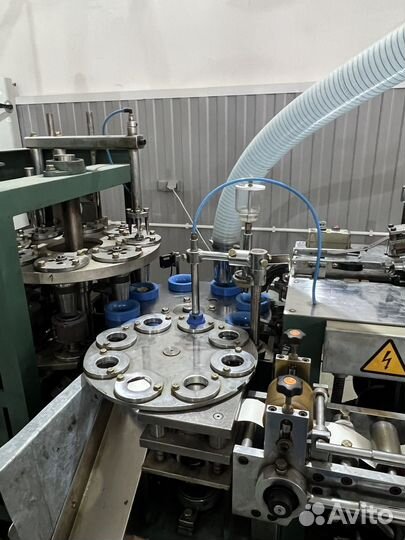 Оборудование по производству бумажных стаканчиков