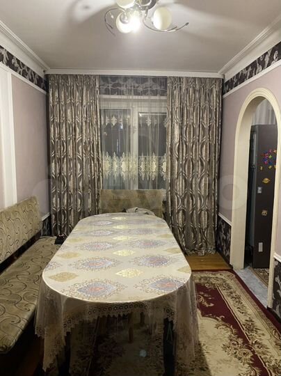 4-к. квартира, 92 м², 1/9 эт.