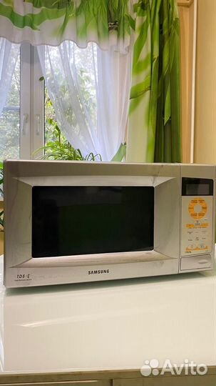 Микроволновая печь с грилем Samsung G273VR