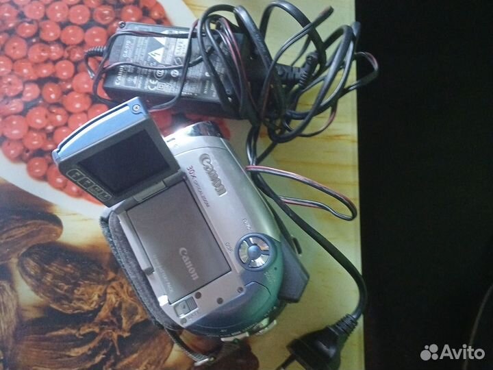 Видеокамера Canon