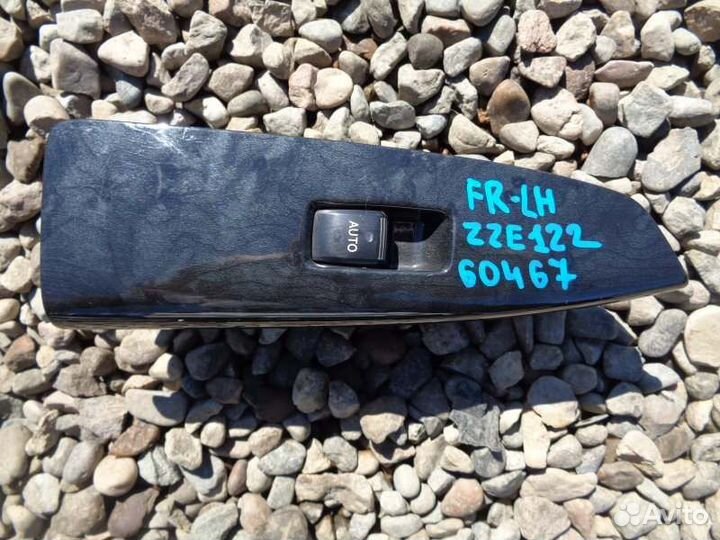 Кнопка стеклоподъемника передняя левая Toyota