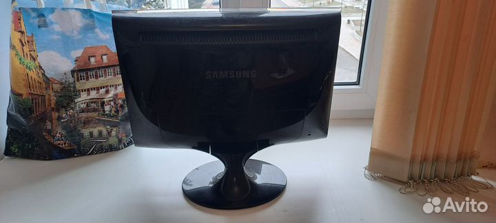 Монитор samsung