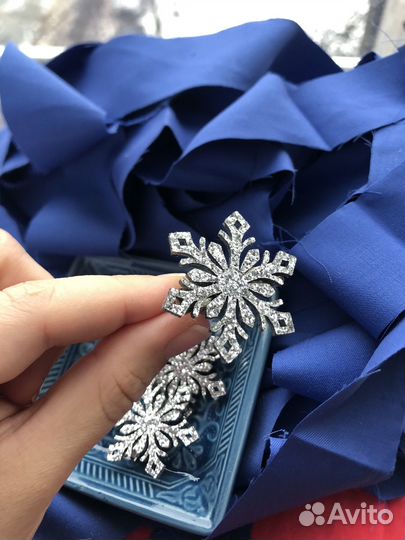 Заколки снежинки