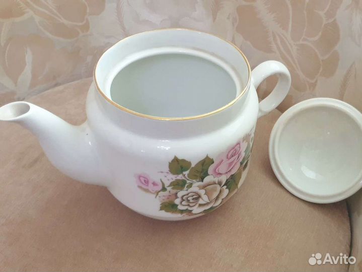 Фарфоровый заварочный чайник