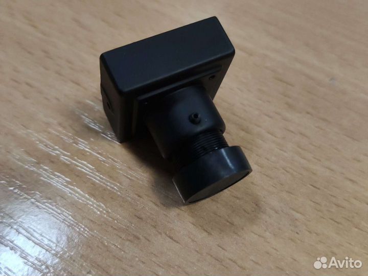 Цветная миниатюрная камера