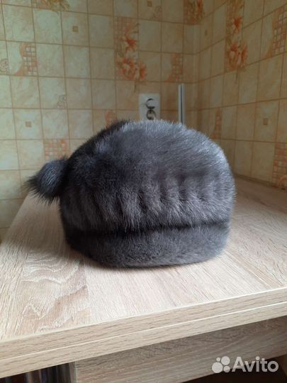 Кепка норковая женская