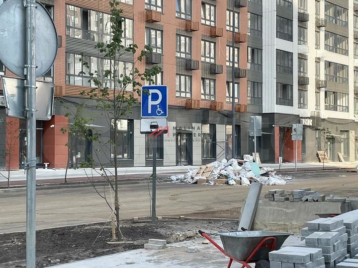 Сдам торговое помещение, 304 м²