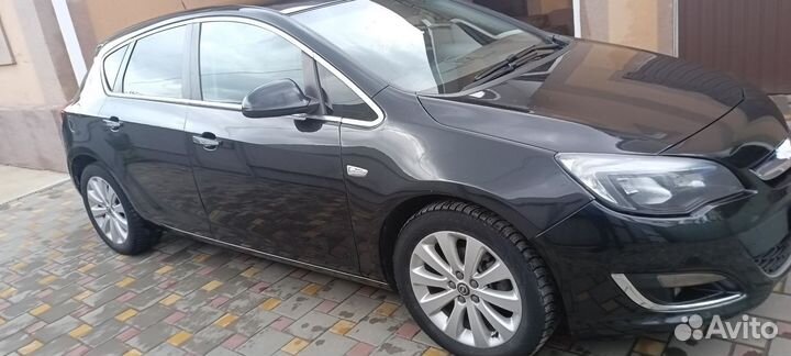 Opel Astra 1.6 МТ, 2012, 252 000 км