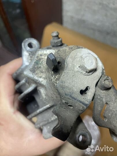 Продам супорта задние фольцваген бора