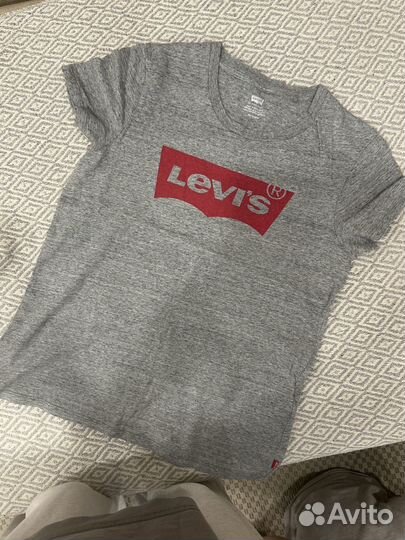 Футболка levis женская