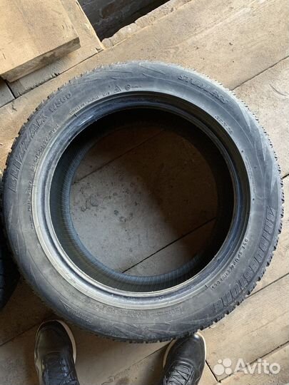 Bridgestone Blizzak WS-60 255/55 R17