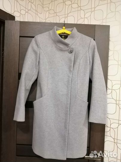 Пальто женское демисезонное 42 44