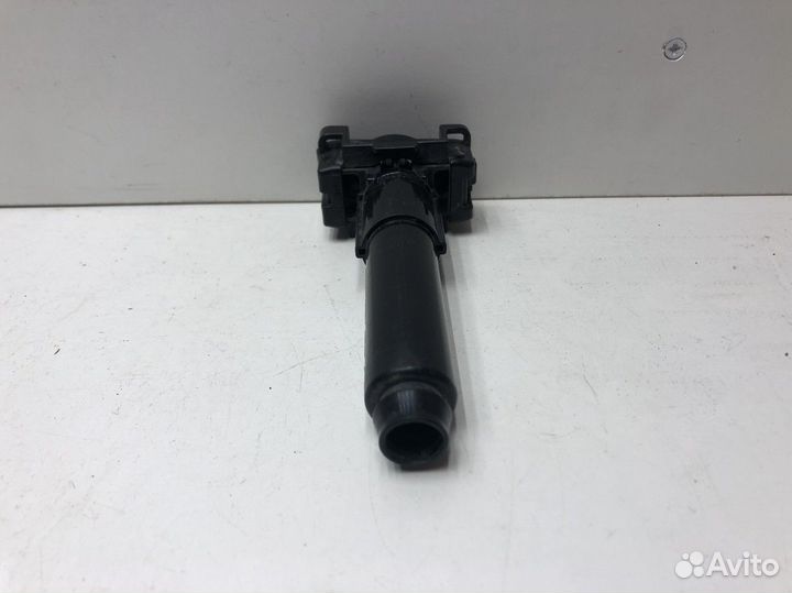 Форсунка омывателя фары Toyota Camry V50 2011-2017