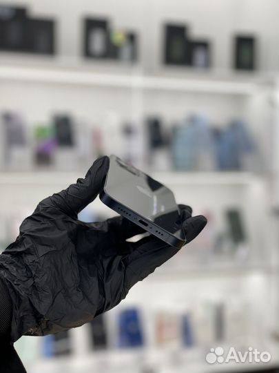iPhone 12, 64 ГБ
