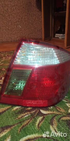 Фонарь задний Тойота Премио