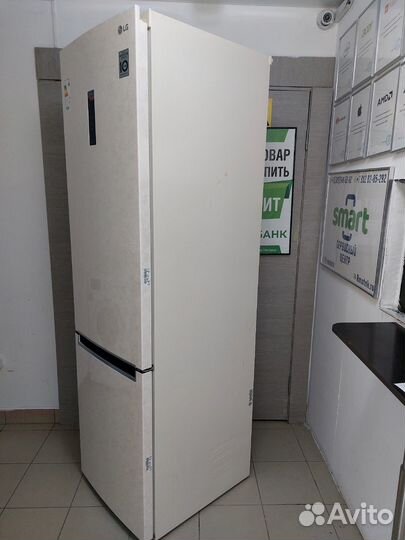 Холодильник с морозильником LG (Уса)