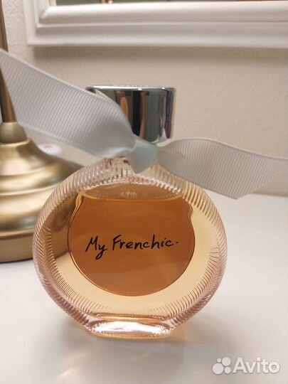 Духи Mademoiselle Rochas