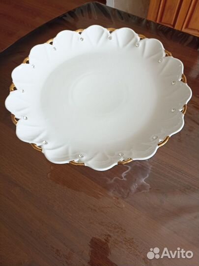 Фруктовница на ножке фарфор