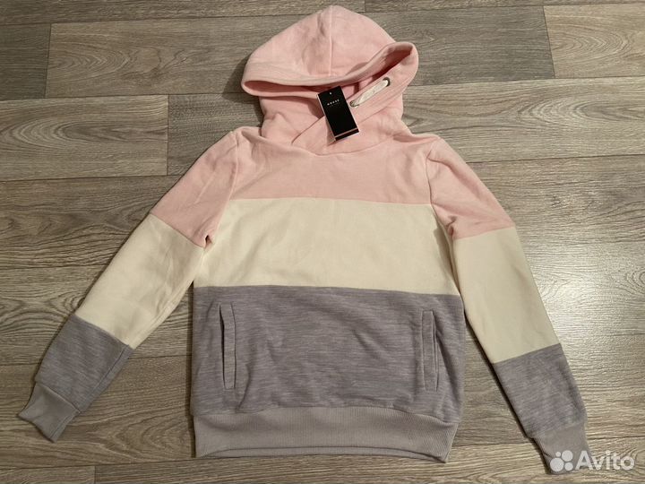 Толстовка женская, размер S (новая)