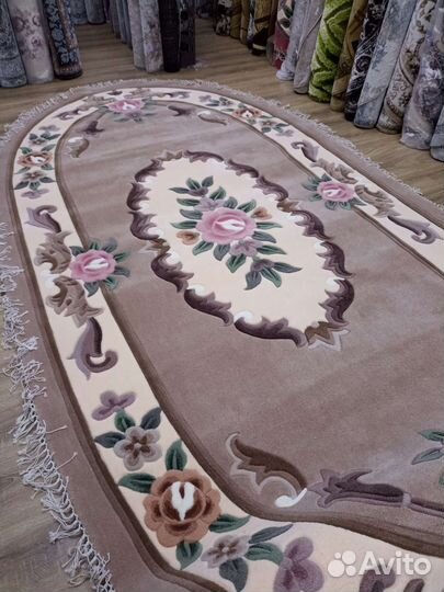 Ковер классический овальный