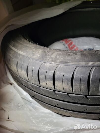 Kumho Ecsta HS52 215/50 R17