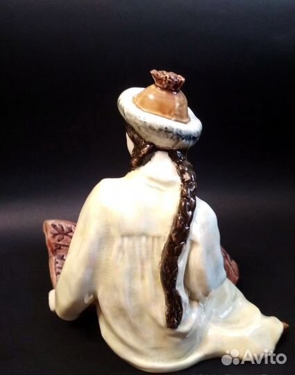 Статуэтка. Конфетница 