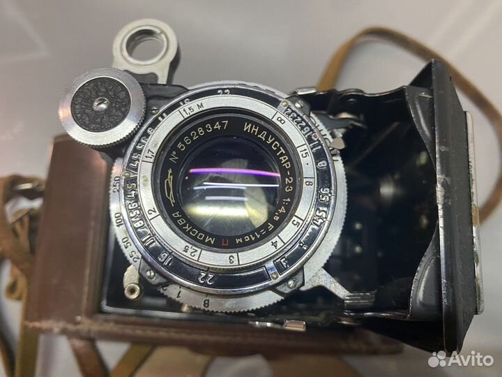 Советский пленочный фотоаппарат Москва-4 версия 1