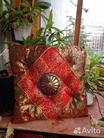 Декоративная подушка