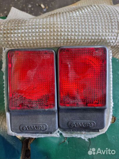 Доситор. доп сигнал тормозов оригиналы 1990г