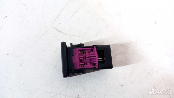 Кнопка включения парктроника Toyota Camry v50