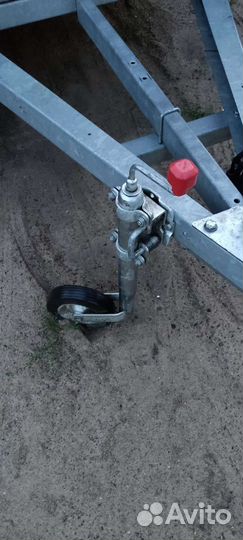 Прицеп на легковой автомобиль