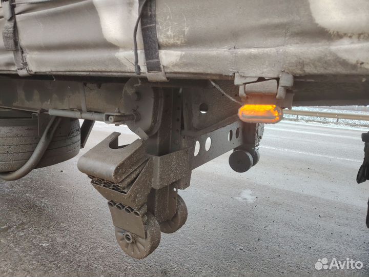 Peterbilt 387 с прицепом, 2002