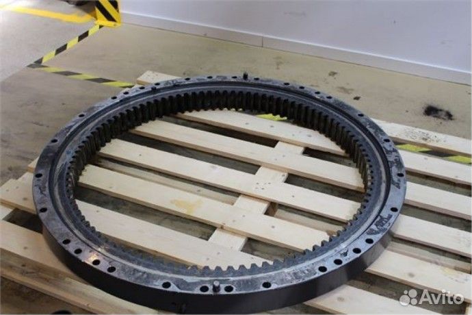 Круг поворота JCB 130