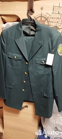 Китель и брюки