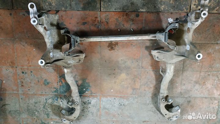 Подрамник передний Audi A4 B8