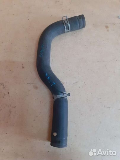 Патрубок радиатора верхний Mitsubishi Galant 7