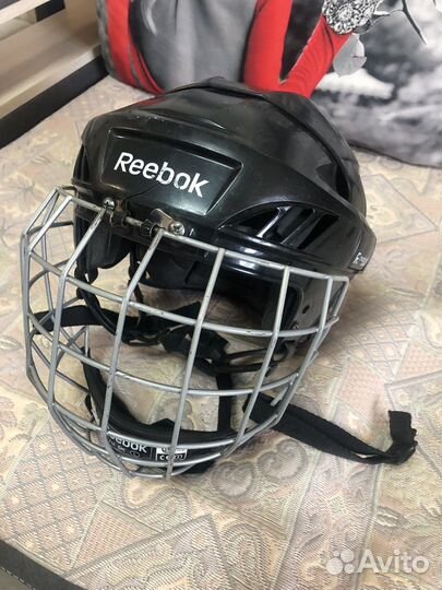 Хоккейный шлем б/у