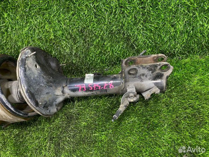 Стойка передняя левая Hyundai Tucson JM D4EA 2006