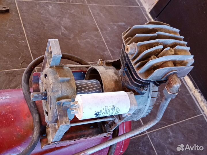 Воздушный компрессор