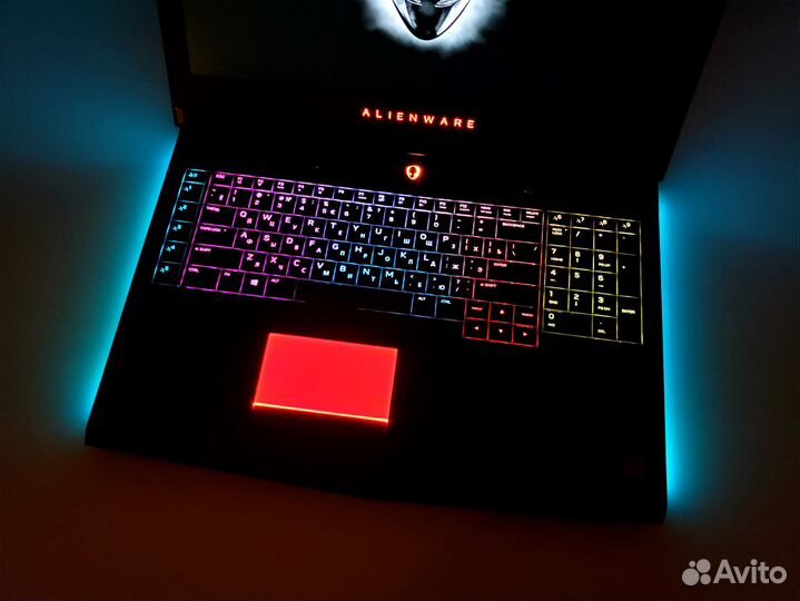 Alienware - 17.3 4K UHD + i7 7820HK + GTX1080