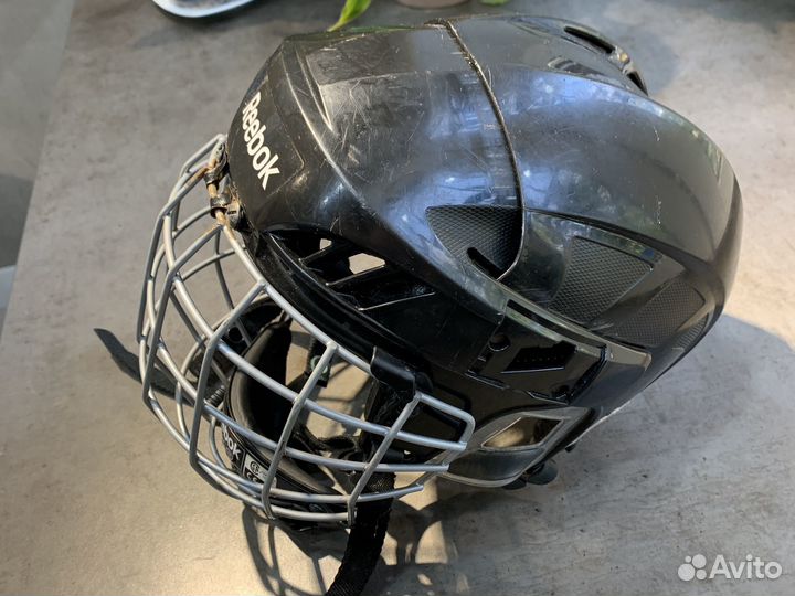 Шлем хоккейный reebok 5k m