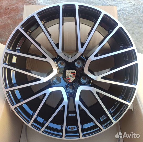 Диски шины колёса на porsche cayenne lll R21