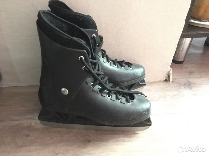 Коньки хоккейные динамо