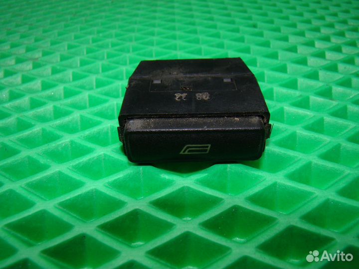 Кнопка блокировки стеклоподъёмников audi a8 d2